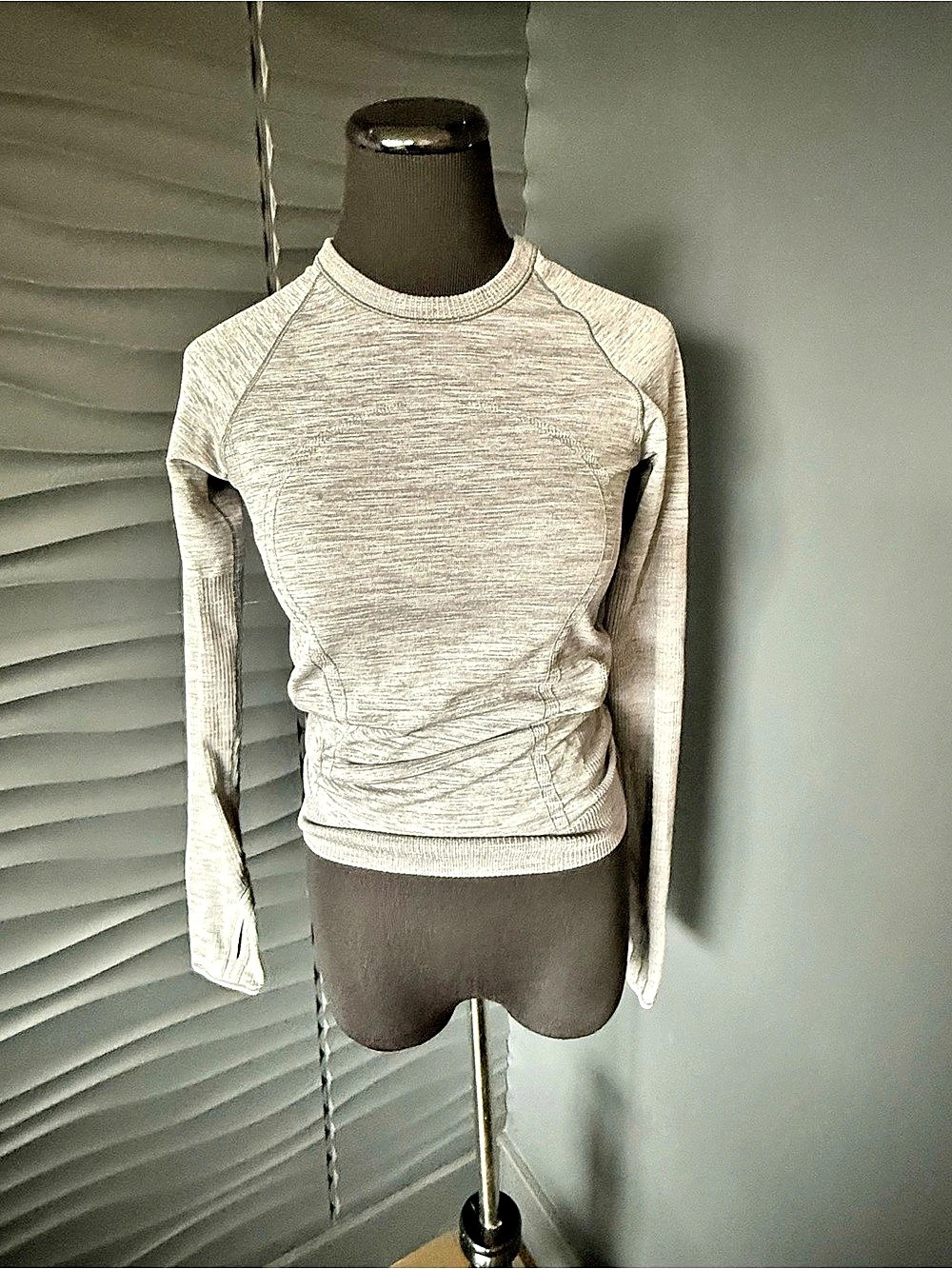 Lululemon Swiftly Tech Long-Sleeve Shirt Gray